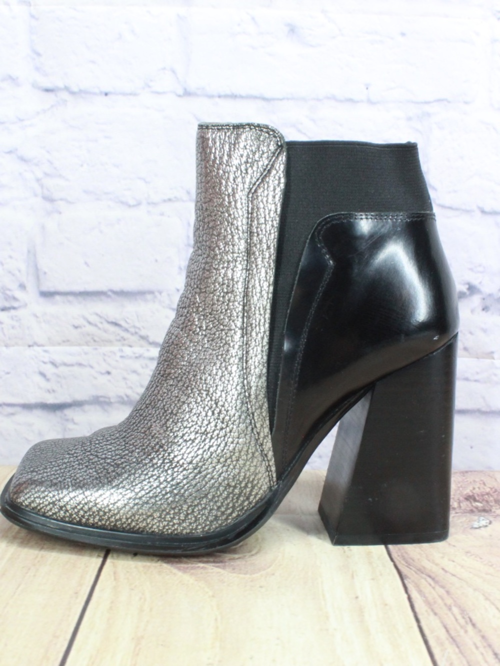 Jeffrey Campbell Be Bold Womens Silver Black Leather Ankle Heeled Boots Size 8